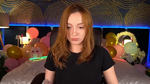 Snapshot of FoxyMayy chatting on June 2026 12:38:02 PM FoxyMayy online show from June 2026 12:38:02 PM