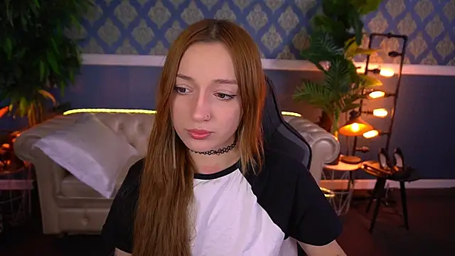 Snapshot of FoxyMayy chatting on May 2026 01:08:02 PM FoxyMayy online show from May 2026 01:08:02 PM