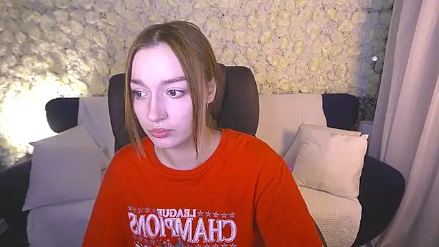 Snapshot of FoxyMayy chatting on June 2026 07:48:01 PM FoxyMayy online show from June 2026 07:48:01 PM