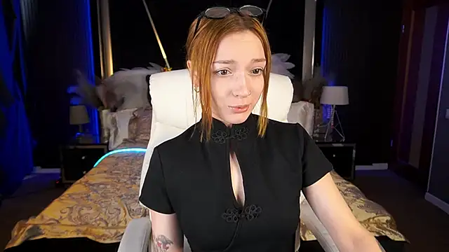 Snapshot of FoxyMayy chatting on June 2026 12:55:02 PM FoxyMayy online show from June 2026 12:55:02 PM