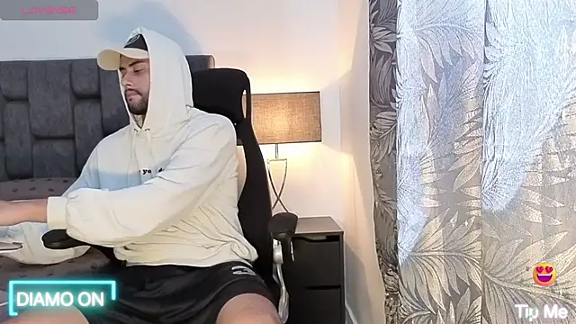 Thomas redcol online show from October 2025 03:45:02 PM