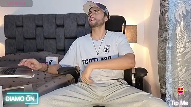 Thomas redcol online show from October 2025 04:22:02 PM