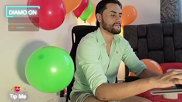 Thomas redcol online show from December 2025 05:55:02 PM