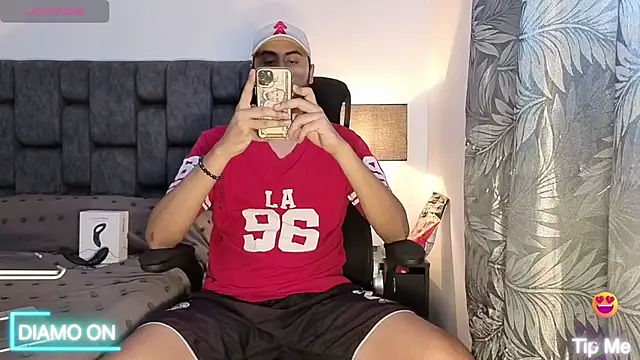 Thomas redcol online show from October 2025 05:03:02 PM