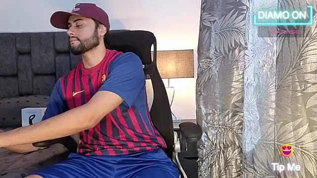 Thomas redcol online show from October 2025 04:18:01 PM