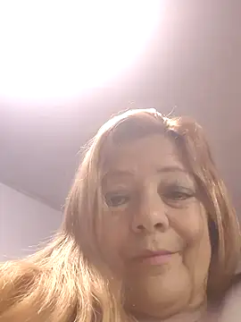 Casandra Cruz online show from October 2025 02:47:01 AM
