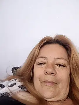 Casandra Cruz online show from September 2025 03:23:01 PM