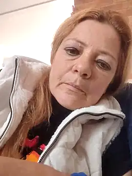 Casandra Cruz online show from October 2025 06:53:01 PM