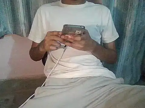 Snapshot of ash706339 chatting on September 2025 05:46:01 PM ash706339 online show from September 2025 05:46:01 PM