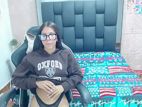 Tinita  online show from September 2025 02:01:01 PM