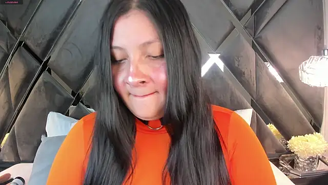 AlisonHalle online show from November 2025 05:51:01 PM