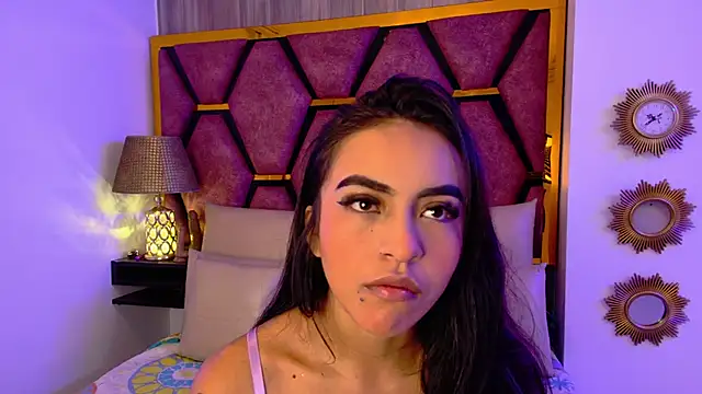 Leslie Bussh  online show from February 2026 12:01:02 PM