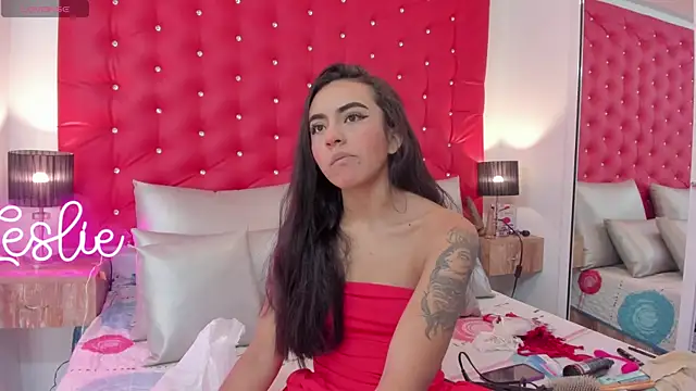 Leslie Bussh  online show from February 2026 12:38:02 PM