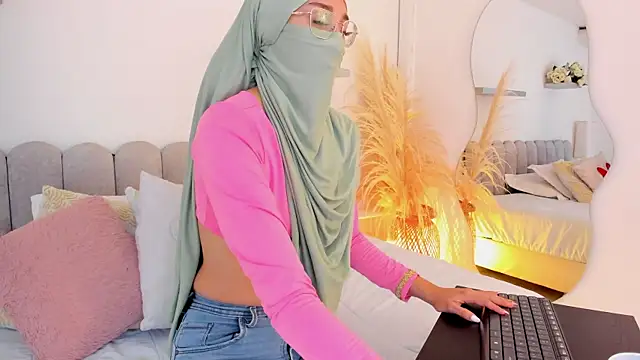 Ridwana  online show from November 2025 12:31:02 PM