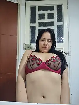 Snapshot of valen-sexx chatting on June 2026 02:32:02 AM valen-sexx online show from June 2026 02:32:02 AM
