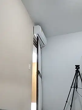 Snapshot of Kloee_12 chatting on November 2025 01:50:01 AM Kloee 12 online show from November 2025 01:50:01 AM