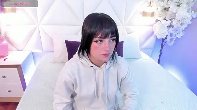 Adara  carter  online show from December 2025 03:43:02 AM