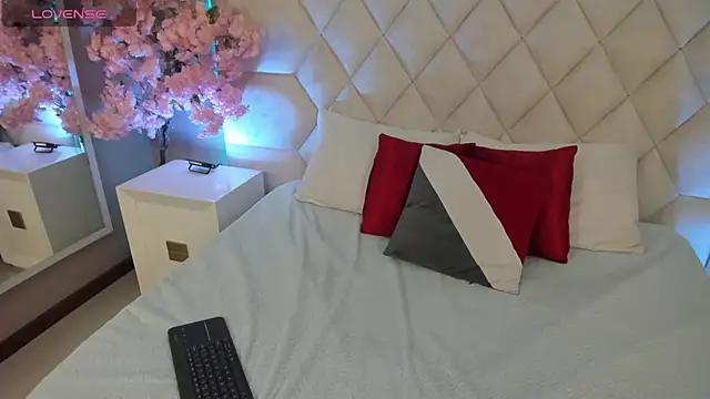 Adara  carter  online show from October 2025 12:49:02 PM