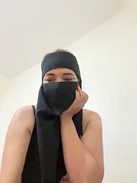 Wild-Nayra online show from October 2025 02:47:01 PM