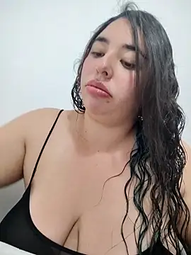 Bagiolett online show from April 2026 07:19:01 PM