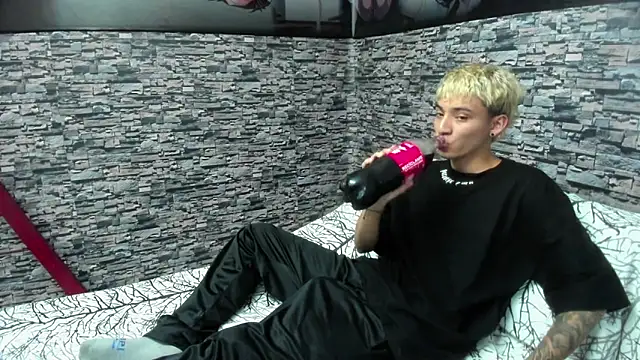 weesley boy online show from September 2025 09:48:01 PM