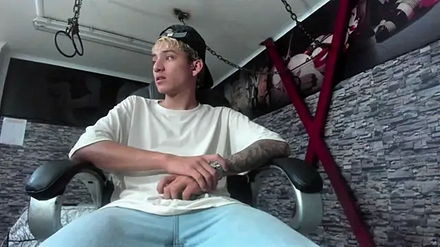 weesley boy online show from October 2025 11:38:02 PM