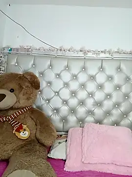 ZARAY 1118 online show from November 2025 08:57:02 PM