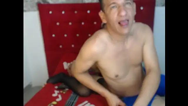Snapshot of fuck_latin_couple chatting on June 2026 04:49:01 PM fuck latin couple online show from June 2026 04:49:01 PM