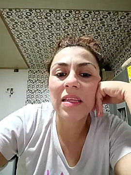 Snapshot of vanessa-titisM chatting on September 2025 03:45:01 AM vanessa-titisM online show from September 2025 03:45:01 AM