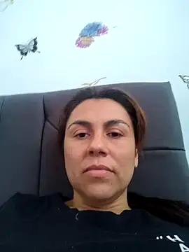 vanessa-titisM online show from April 2026 06:26:02 PM