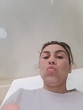 vanessa-titisM online show from July 2026 06:31:01 PM