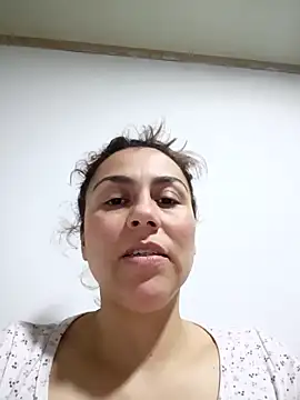 Snapshot of vanessa-titisM chatting on September 2025 05:14:01 AM vanessa-titisM online show from September 2025 05:14:01 AM