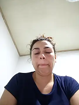 Snapshot of vanessa-titisM chatting on October 2025 05:08:02 AM vanessa-titisM online show from October 2025 05:08:02 AM