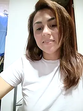 Snapshot of vanessa-titisM chatting on October 2025 02:02:01 AM vanessa-titisM online show from October 2025 02:02:01 AM