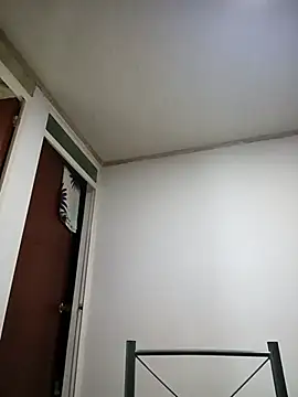 vanessa-titisM online show from December 2025 03:05:01 AM