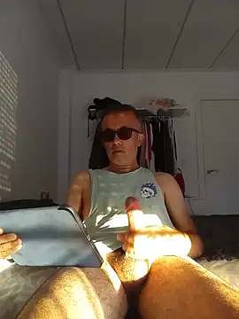 EmilioTaladdro online show from June 2026 06:52:01 PM