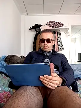 EmilioTaladdro online show from March 2026 11:25:02 AM