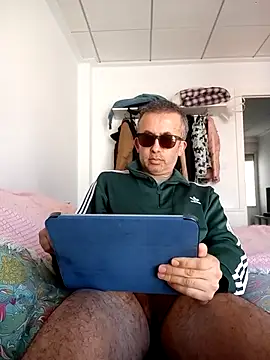 EmilioTaladdro online show from March 2026 09:09:02 AM