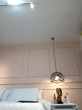 ArielBlossom    online show from February 2026 12:07:01 PM