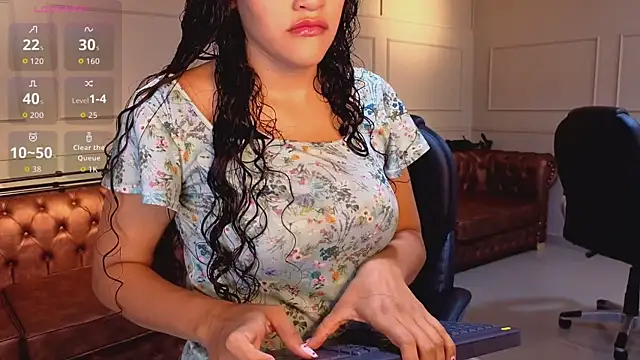 ArielBlossom    online show from February 2026 12:05:01 PM