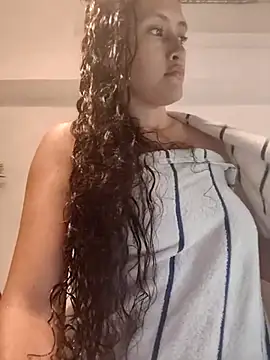 Snapshot of ArielBlossom___ chatting on November 2025 11:16:01 PM ArielBlossom online show from November 2025 11:16:01 PM