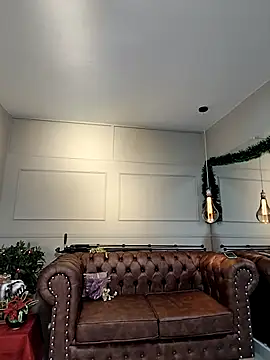 ArielBlossom    online show from December 2025 11:12:02 AM