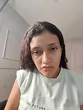 Snapshot of ArielBlossom___ chatting on October 2025 10:47:01 AM ArielBlossom online show from October 2025 10:47:01 AM