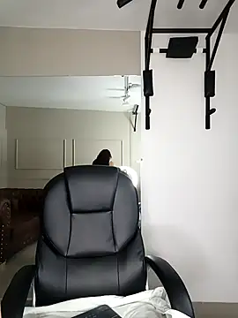 ArielBlossom    online show from February 2026 07:45:02 PM