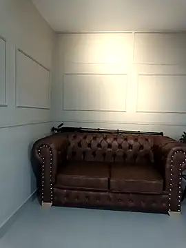 Snapshot of ArielBlossom___ chatting on December 2025 11:09:01 AM ArielBlossom online show from December 2025 11:09:01 AM