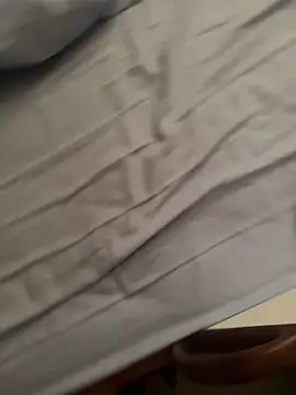 LAZ3R1 online show from April 2026 01:46:02 AM