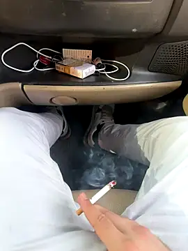 LAZ3R1 online show from October 2025 02:05:01 PM