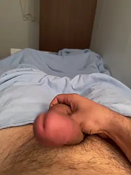 LAZ3R1 online show from April 2026 04:19:01 PM