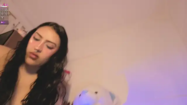 ashlynnlowe  online show from June 2026 12:32:02 AM