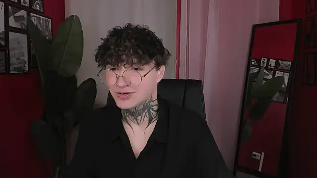 JonnyDarka online show from May 2026 11:28:02 AM